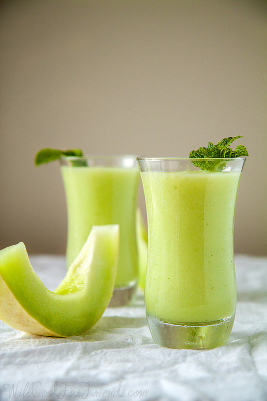 Sweet Honeydew Mint Smoothie