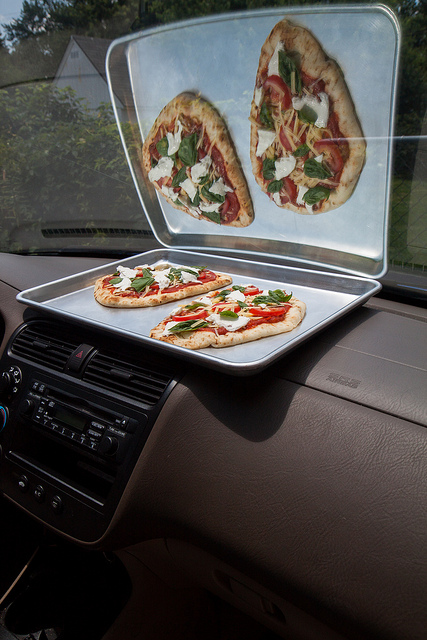 Dashboard Pizza - Solar Power Cooking | Will Cook For Friends