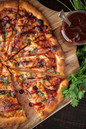 Barbecue Chicken Pizza with Homemade "Sweet Baby Ray’s" Sauce bbq pizza
