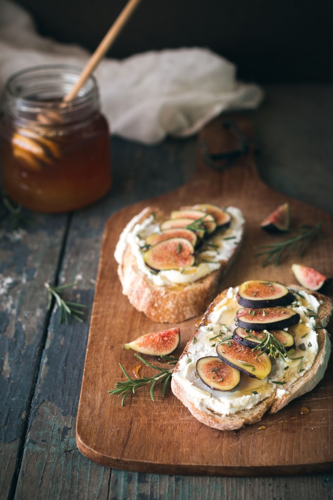 Fig, Rosemary, & Goat Cheese Tartines | Will Cook For Friends