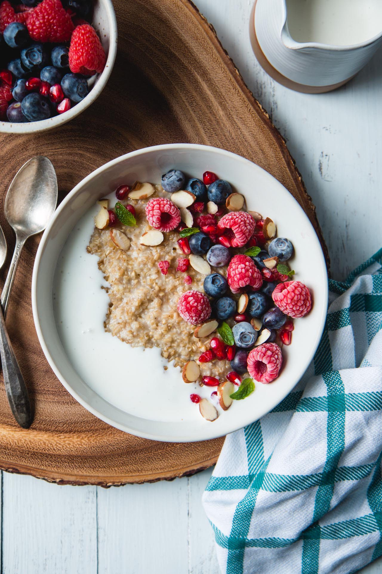 Oatmeal/Cereal With Berries